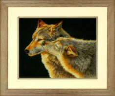 70-35283 Counted cross stitch kit DIMENSIONS "Wolf Kiss"