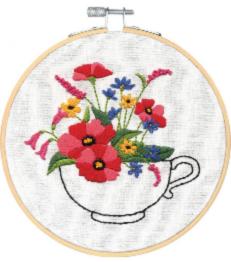 72-76195 Наборы для вышивания гладью Teacup Bouquet Букет в чашке 15х15 см DIMENSIONS