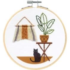 72-76180 Set for embroidery with threads Black CAT DIMENSIONS Black CAT with hoops