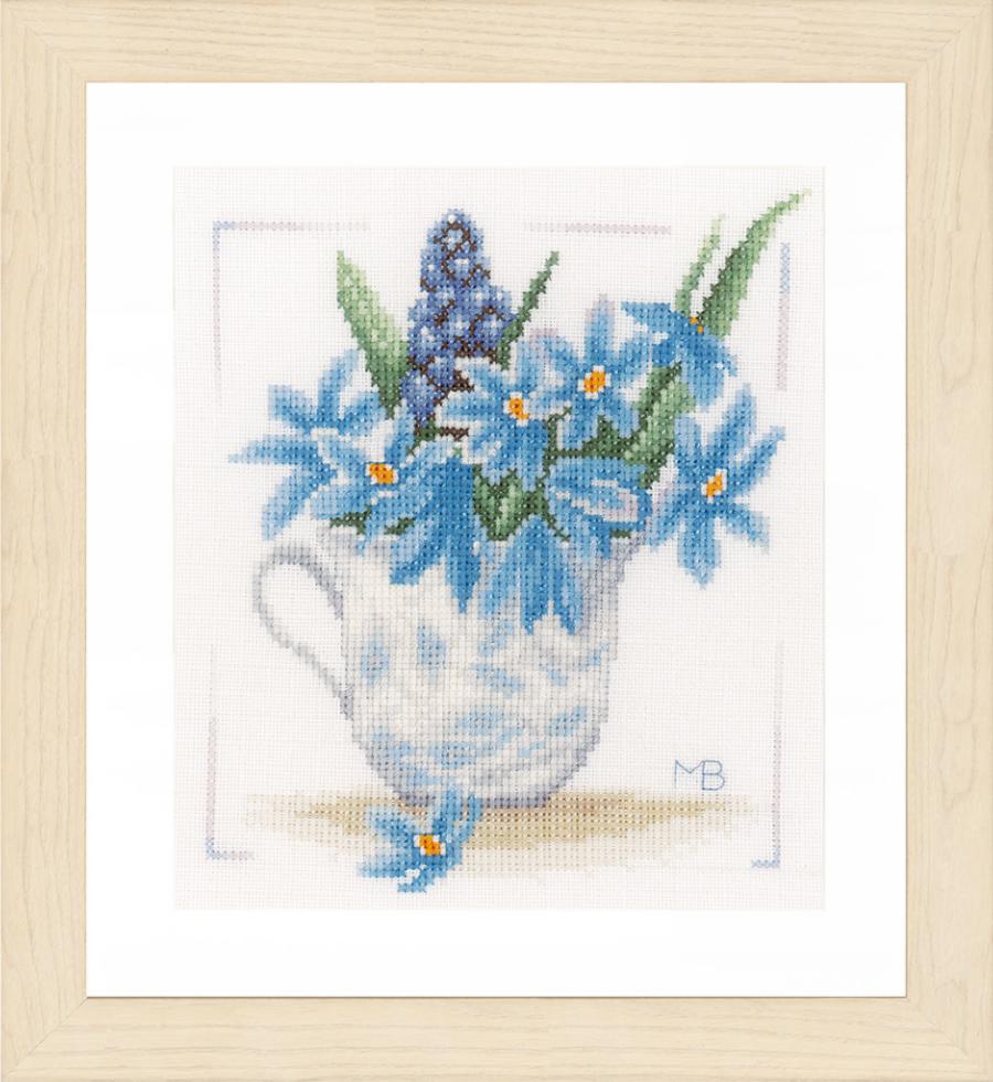 PN-0164069 Набор для вышивки крестом LanArte Blue Flowers "Голубые цветы". Catalog. Kits