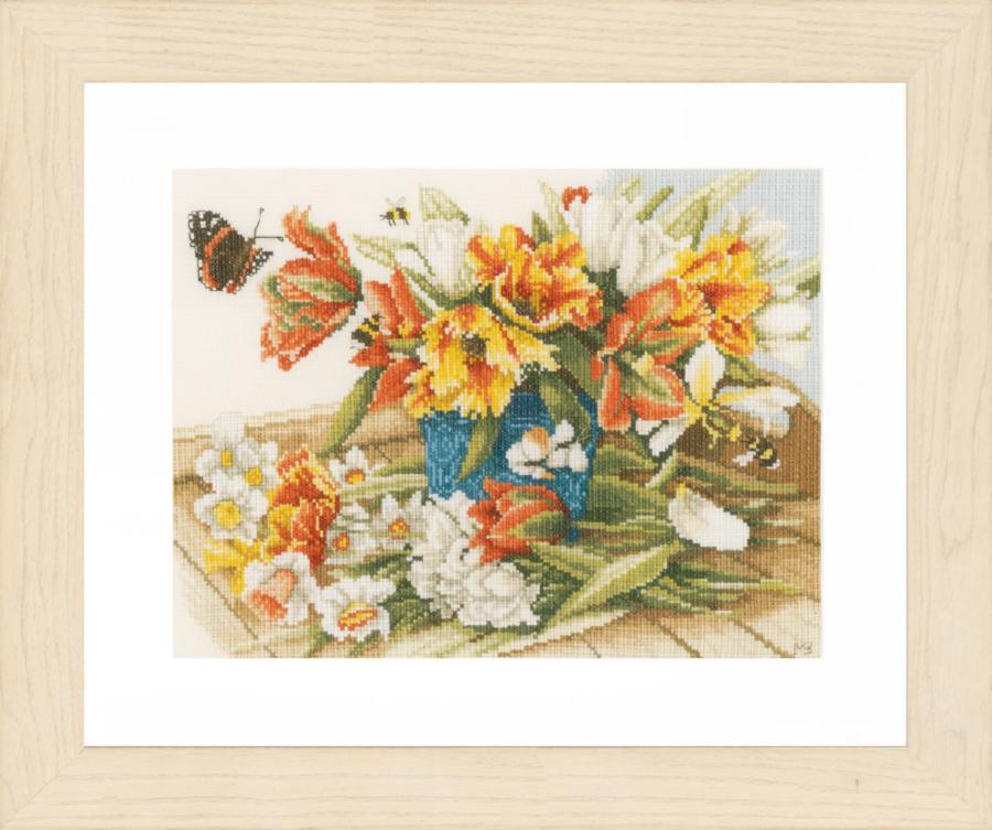 PN-0154325 Набор для вышивки крестом LanArte Daffodils and Tulips "Нарциссы и тюльпаны" . Catalog. Kits