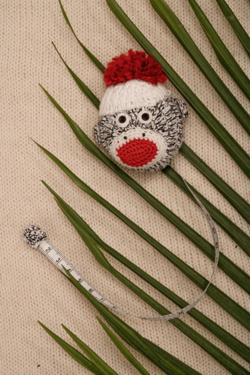 350631 Выдвижная рулетка обезьянка Lantern Moon KnitPro. Catalog. Knitting. KnitPro accessories